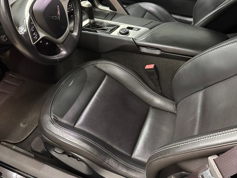 Used 2014 Chevrolet Corvette Stingray Convertible w/ 3LT Preferred Equipment Group RWD image 8