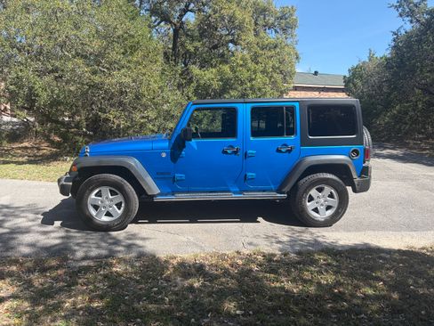 Used 2015 Jeep Wrangler Unlimited Sport w/ Quick Order Package 24S image 2