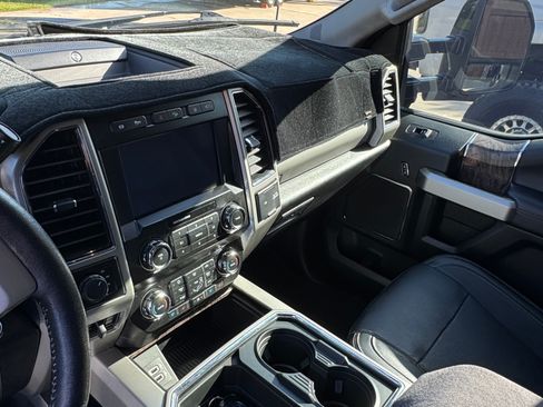 Used 2019 Ford F350 Lariat w/ Lariat Ultimate Package AWD/4WD image 18