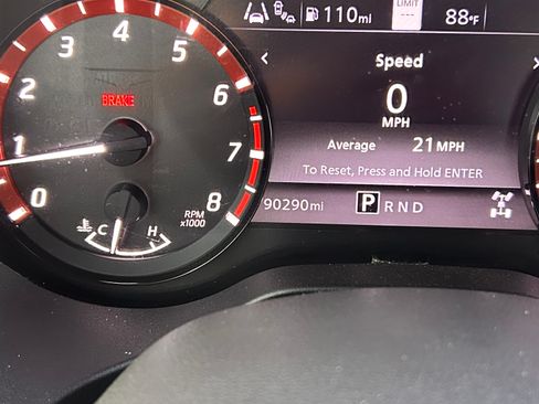 Used 2020 Nissan Titan PRO-4X w/ Pro-4x Utility Package AWD/4WD image 10