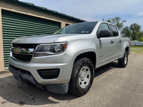 Used 2016 Chevrolet Colorado W/T w/ WT Convenience Package AWD/4WD image 2