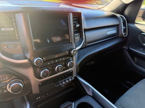 Used 2019 RAM 1500 Big Horn AWD/4WD image 14