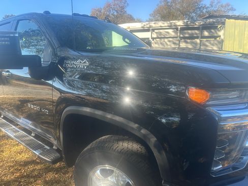 Used 2022 Chevrolet Silverado 3500 High Country w/ Snow Plow Prep/Camper Package image 8
