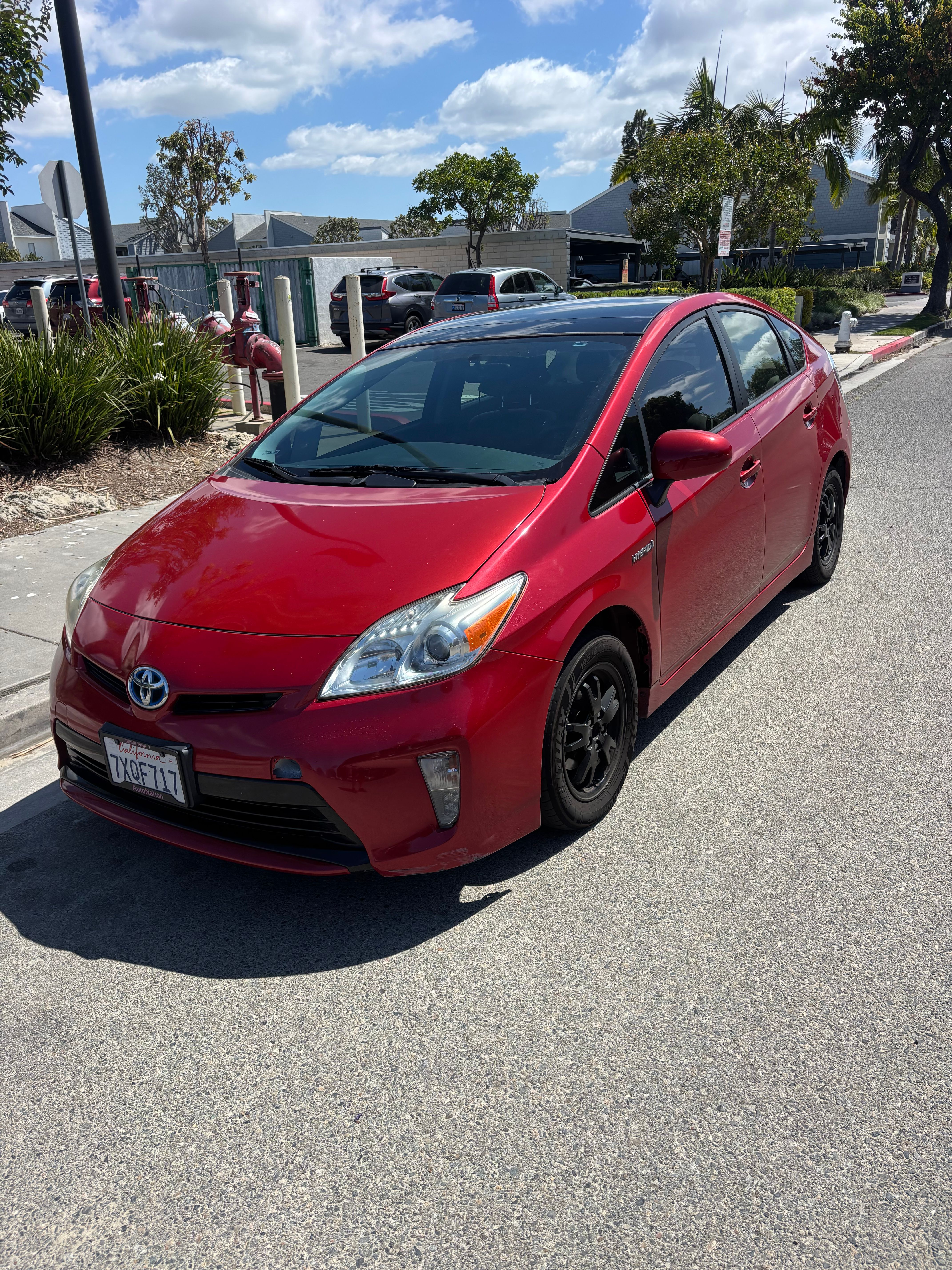 Used 2013 Toyota Prius Three w/ Solar Roof Pkg FWD image 1