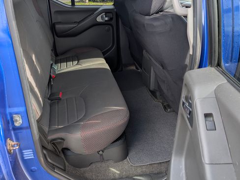 Used 2012 Nissan Frontier PRO-4X image 16