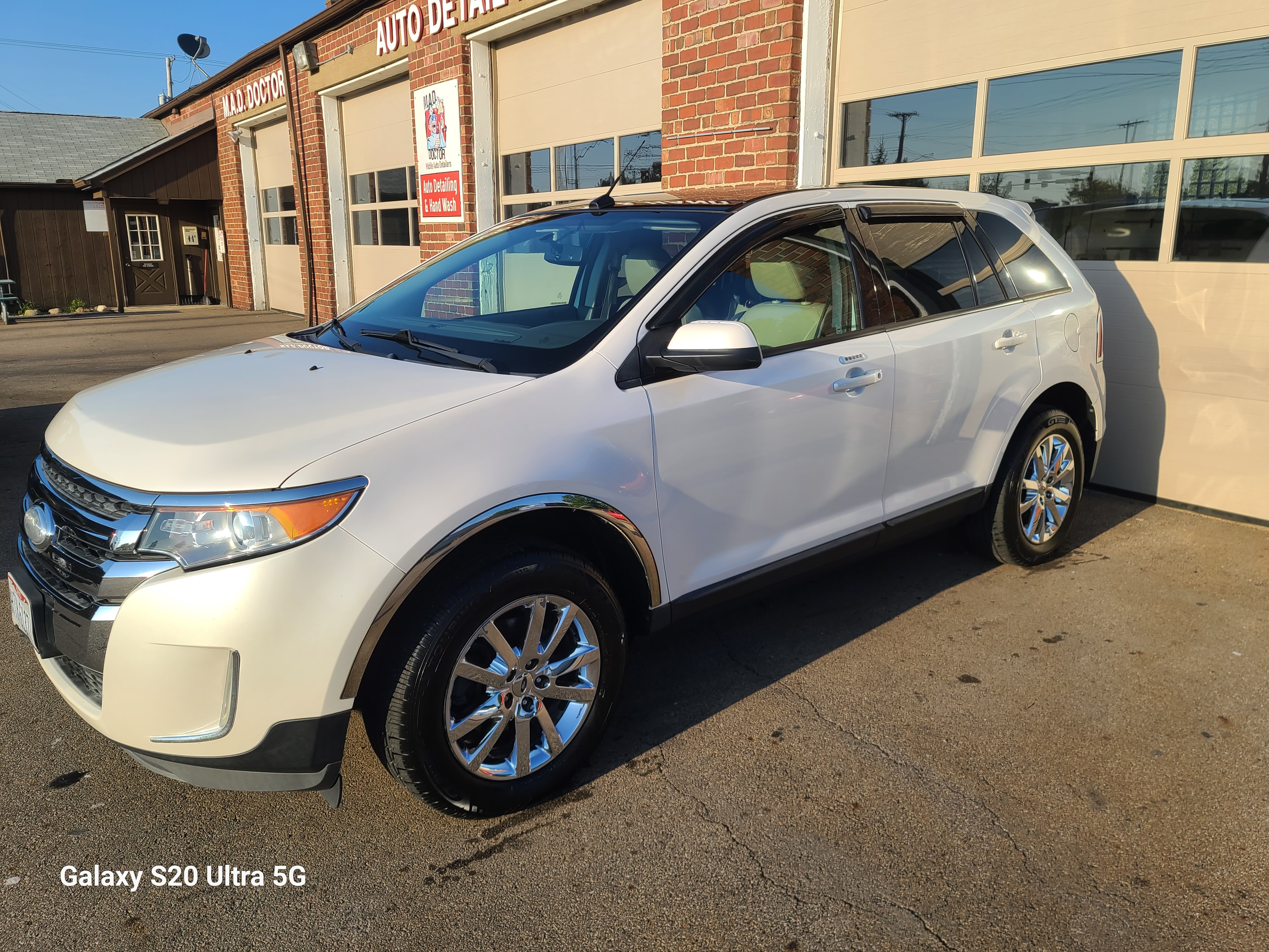 Used 2013 Ford Edge SEL FWD image 2