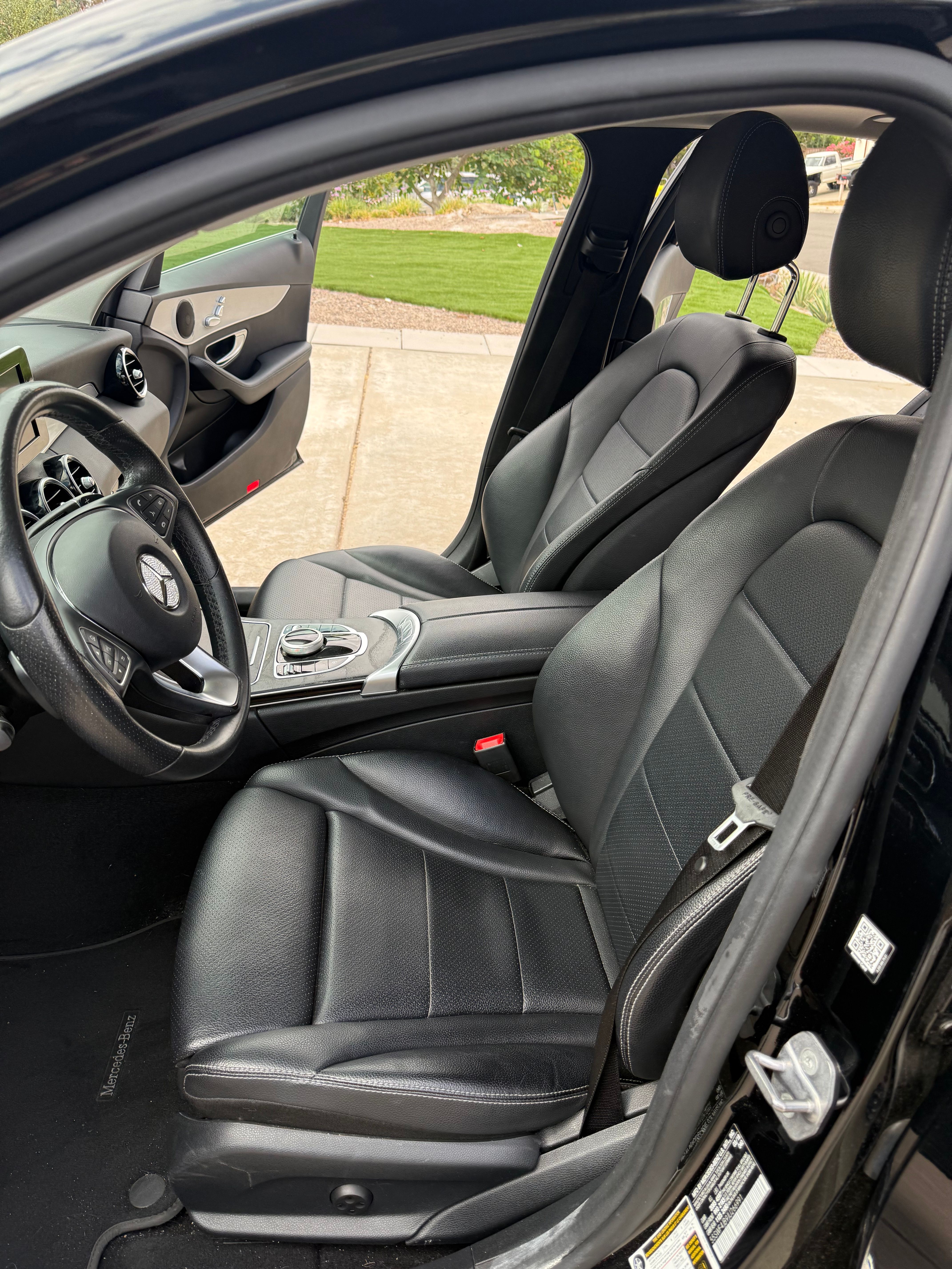 Used 2018 Mercedes-Benz C 300 Sedan image 12