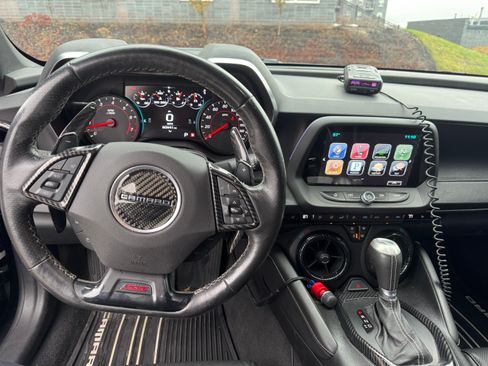 Used 2016 Chevrolet Camaro SS image 12