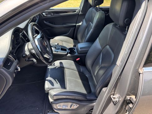 Used 2018 Porsche Macan S w/ Premium Package Plus AWD/4WD image 9