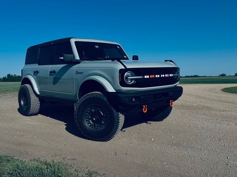 Used 2022 Ford Bronco Wildtrak image 12