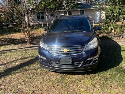 Used 2017 Chevrolet Traverse LT