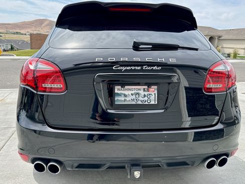 Used 2014 Porsche Cayenne AWD/4WD image 8