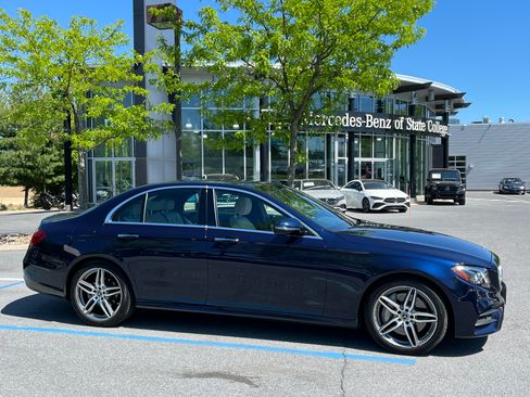 Used 2018 Mercedes-Benz E 300 4MATIC image 17