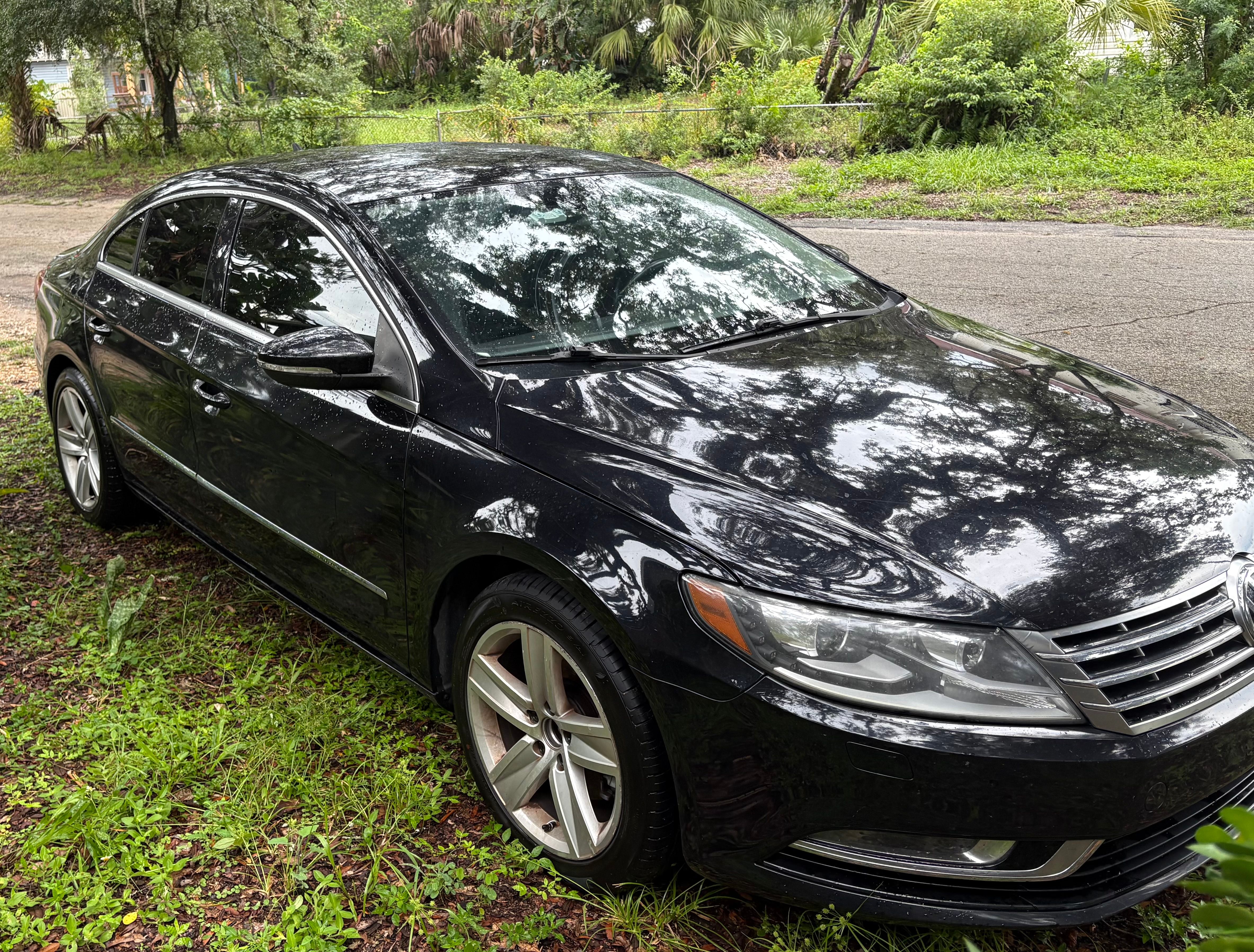 Used 2014 Volkswagen CC Sport FWD image 2