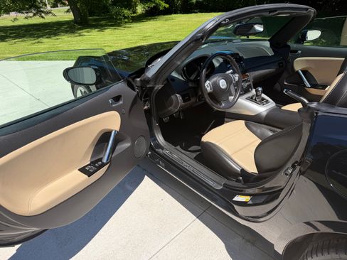 Used 2008 Saturn Sky Red Line RWD image 6