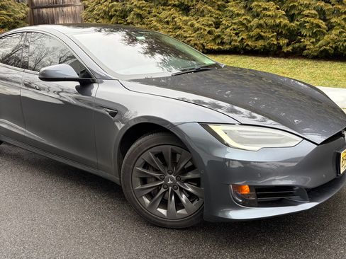 Used 2018 Tesla Model S 75D image 6