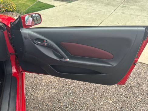 Used 2005 Toyota Celica GT image 13