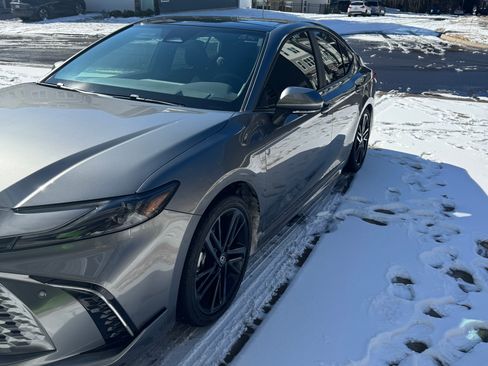 Used 2025 Toyota Camry XSE image 2