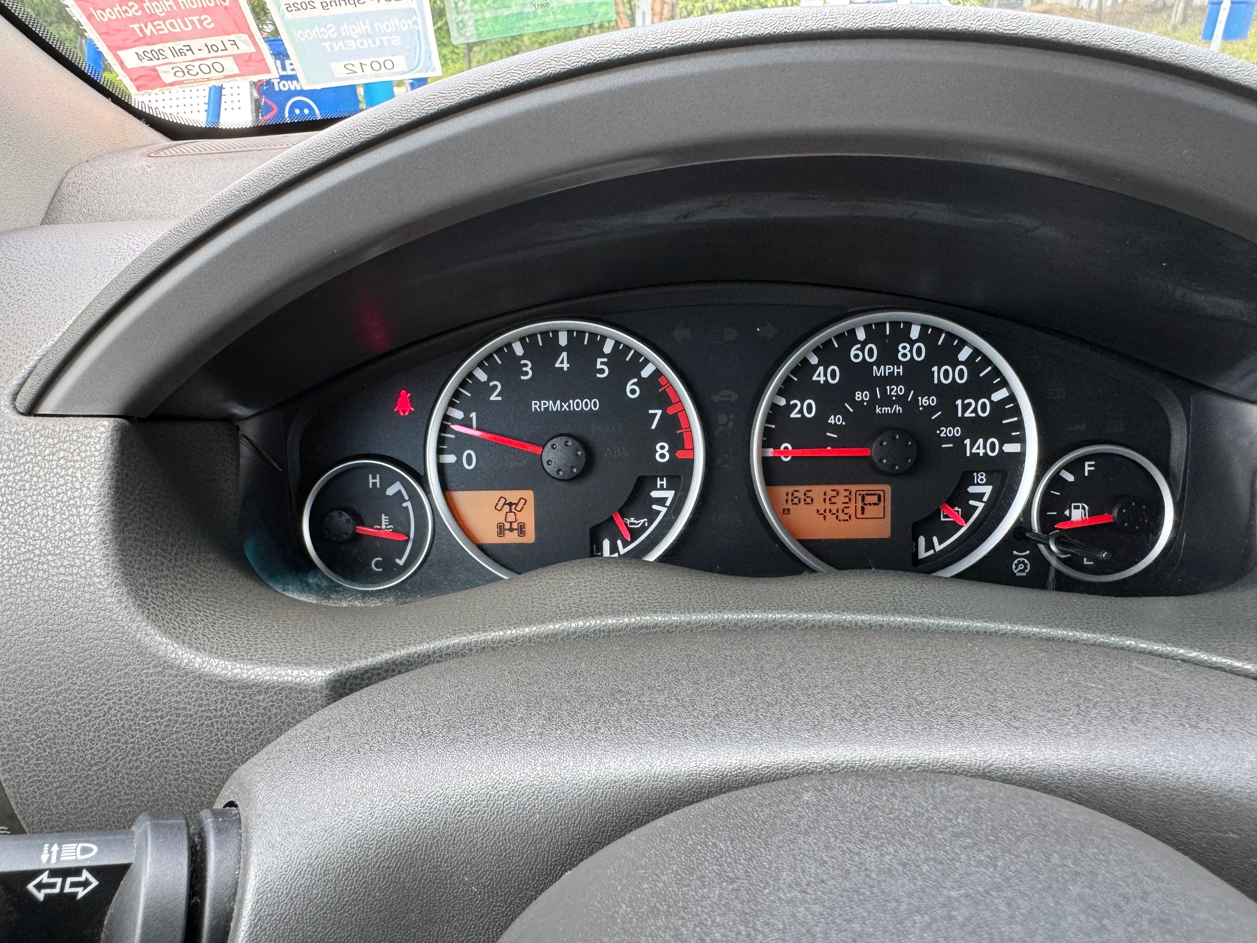 Used 2005 Nissan Pathfinder XE AWD/4WD image 10