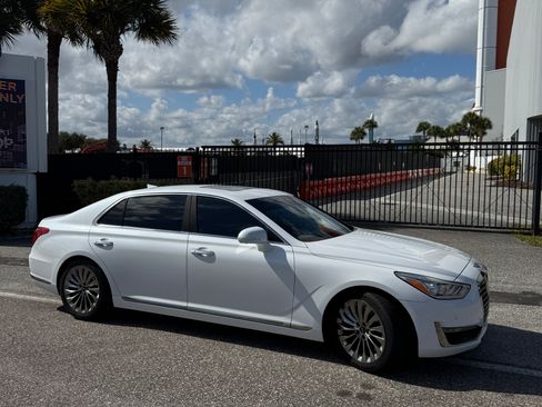 Used 2017 Genesis G90 3.3T Premium image 1