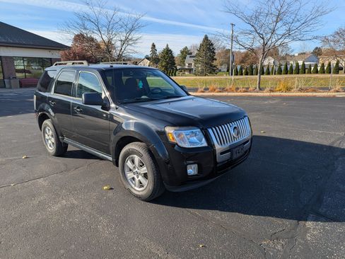 Used 2010 Mercury Mariner 2WD image 2