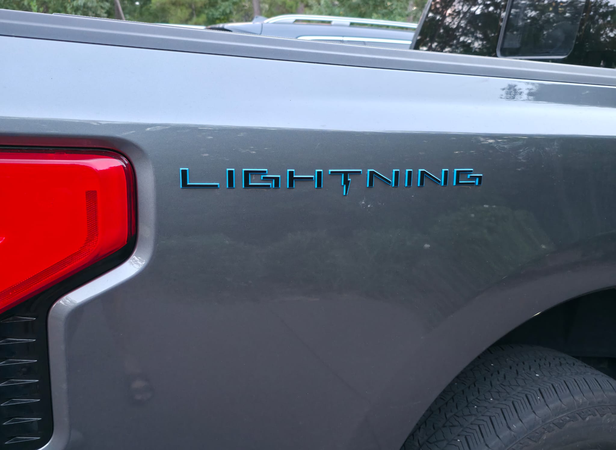Used 2023 Ford F150 Lightning Lariat AWD/4WD image 12