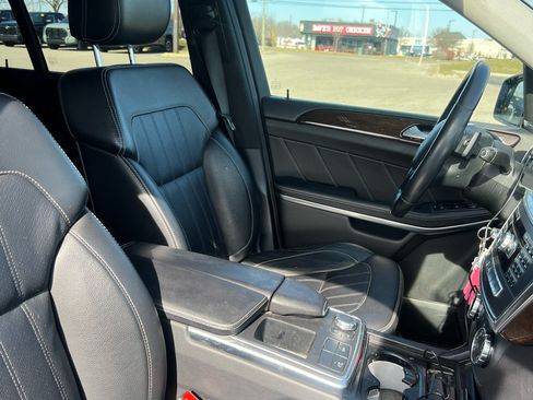 Used 2014 Mercedes-Benz GL 450 4MATIC image 8