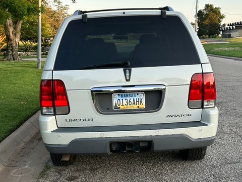 Used 2003 Lincoln Aviator AWD image 5