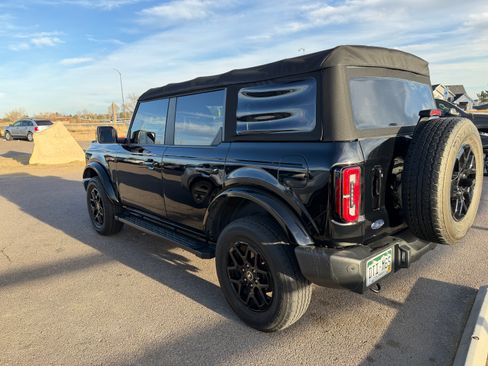 Used 2022 Ford Bronco Outer Banks image 9