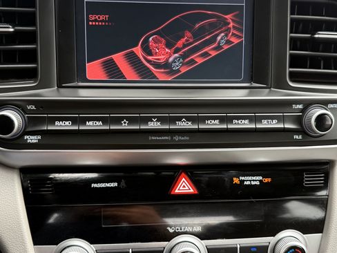 Used 2020 Hyundai Elantra SEL FWD image 13