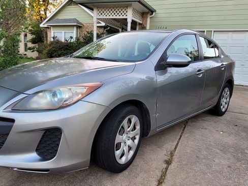 Used 2013 MAZDA MAZDA3 i Sport image 1