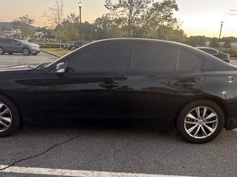Used 2015 INFINITI Q50 Premium image 10