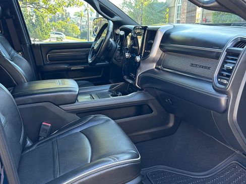 Used 2019 RAM 2500 Limited image 9