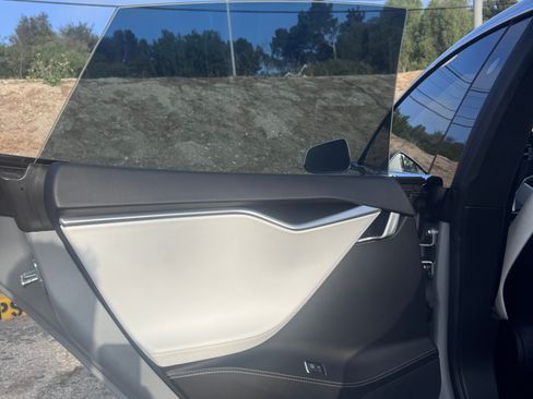 Used 2017 Tesla Model S 75 RWD image 20