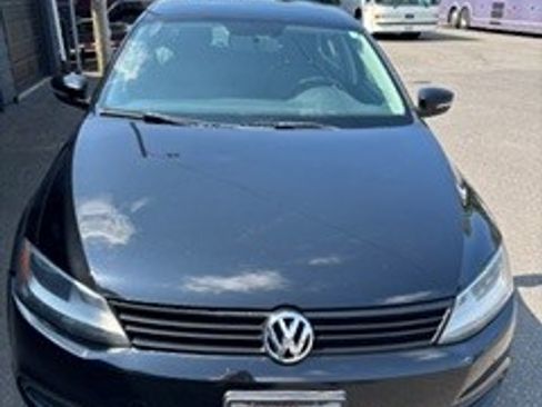 Used 2012 Volkswagen Jetta TDI FWD image 4