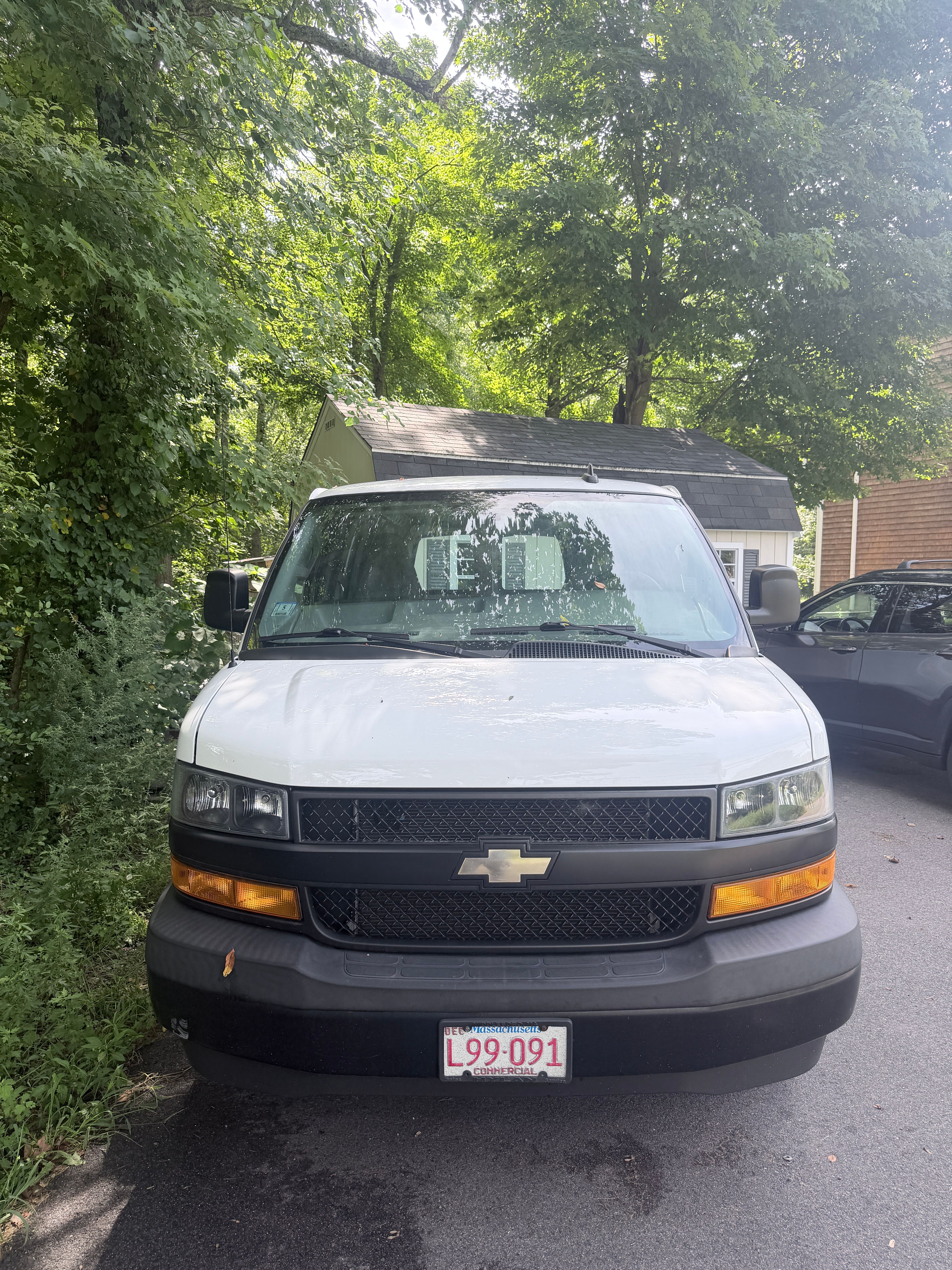 Used 2019 Chevrolet Express 2500 RWD image 5