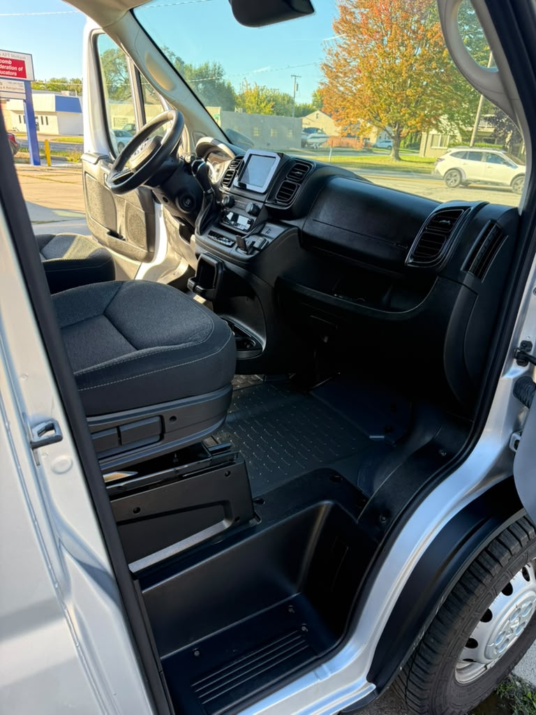 Used 2023 RAM ProMaster 3500 FWD image 15