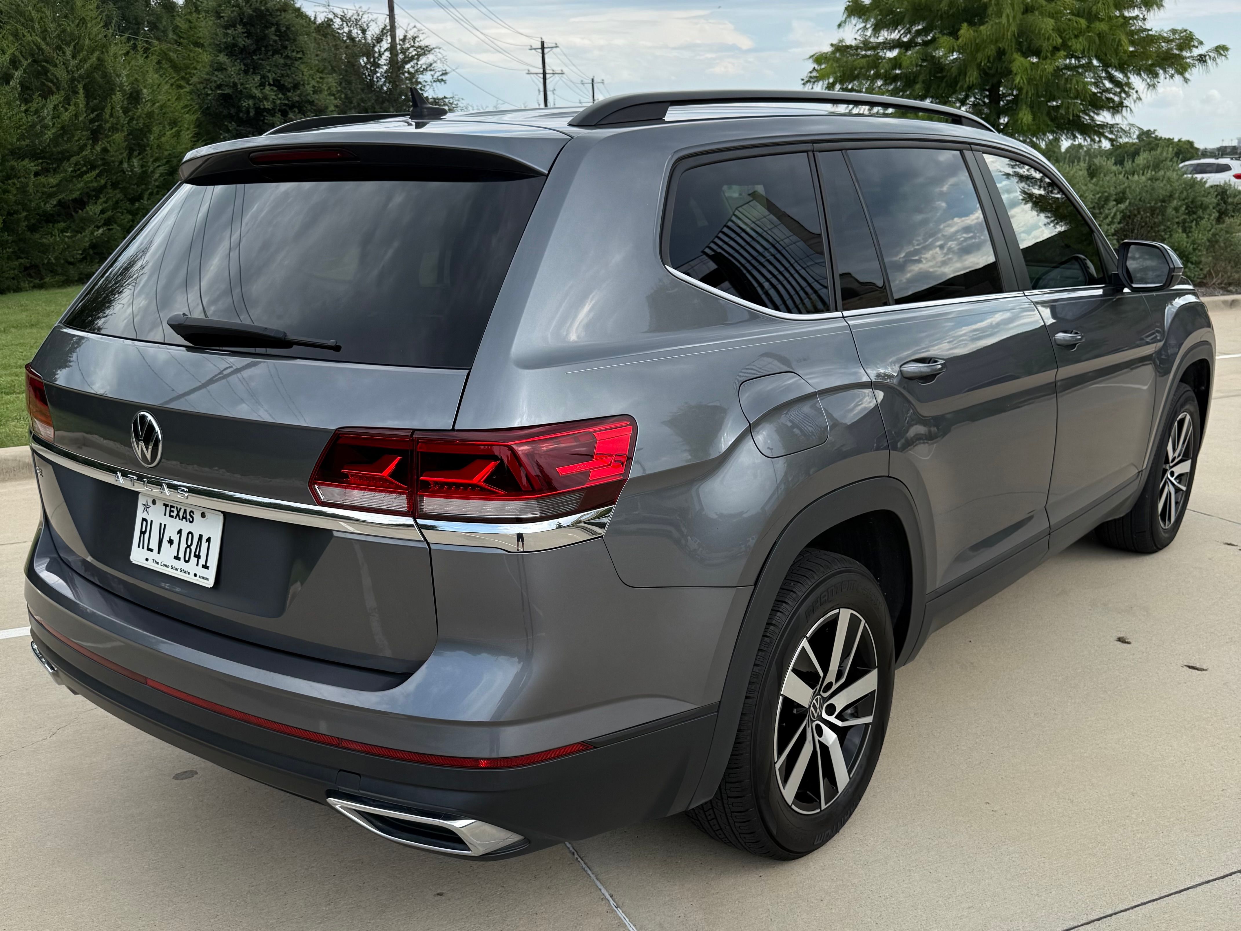 Used 2022 Volkswagen Atlas SE FWD image 12