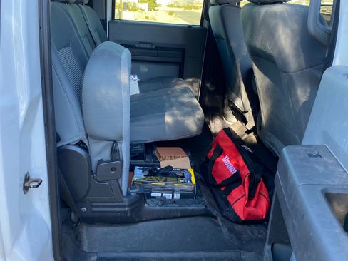 Used 2015 Ford F250 XL w/ Power Equipment Group image 9