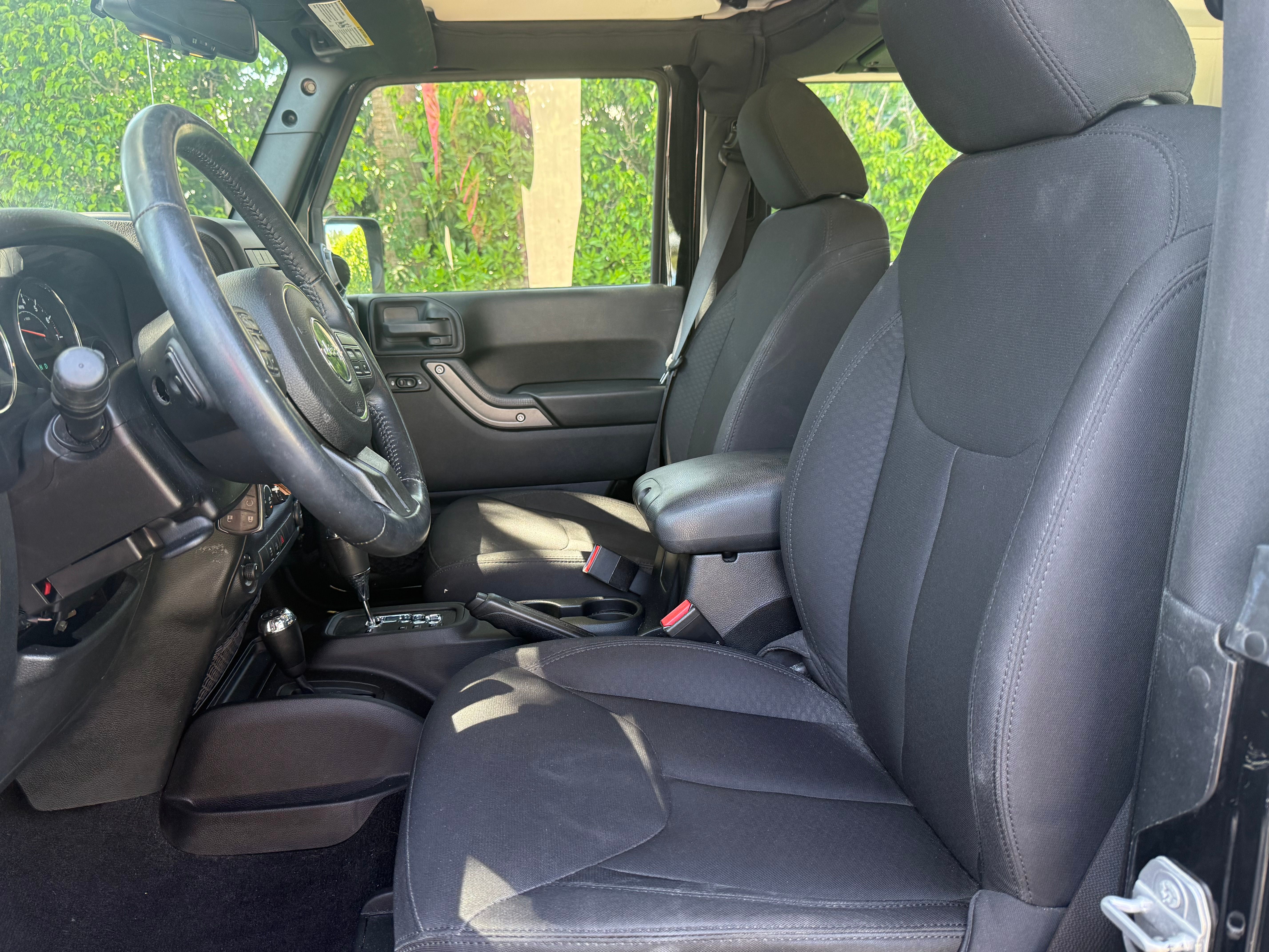 Used 2015 Jeep Wrangler Sport w/ Quick Order Package 24S AWD/4WD image 12