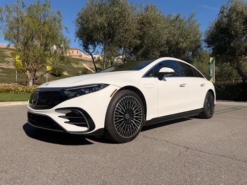 Used 2023 Mercedes-Benz EQS 580 4MATIC Sedan image 1