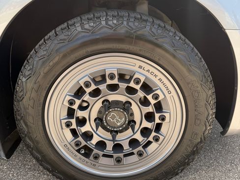 Used 2014 RAM C/V Tradesman FWD image 4