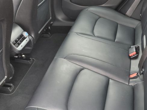 Used 2018 Tesla Model 3 Long Range image 4