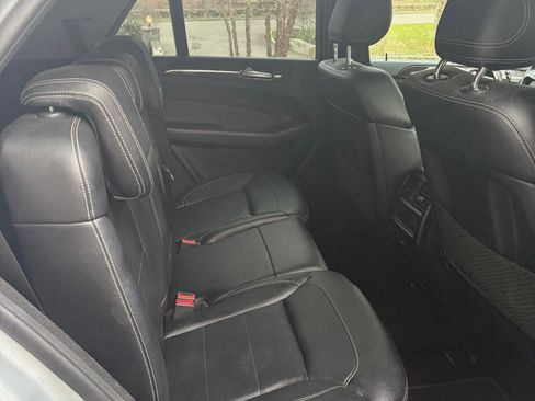 Used 2015 Mercedes-Benz ML 350 4MATIC image 10