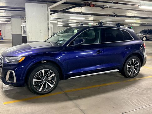 Used 2022 Audi Q5 2.0T Premium w/ Convenience Package AWD/4WD image 1