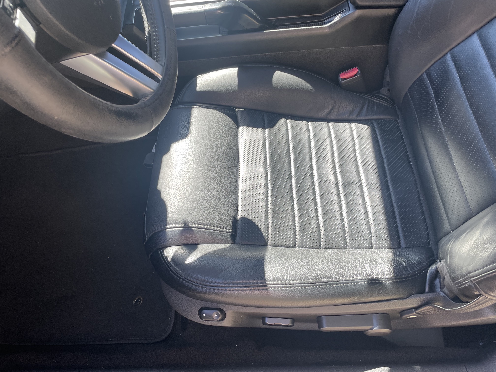 Used 2005 Ford Mustang GT Premium RWD image 21