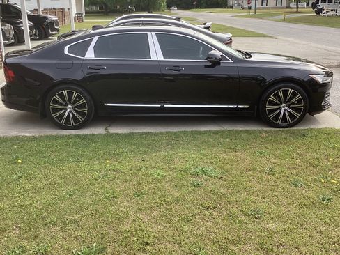 Used 2022 Volvo S90 B6 Inscription image 5