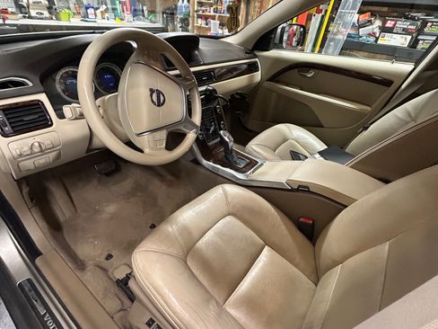Used 2013 Volvo XC70 3.2 FWD image 10