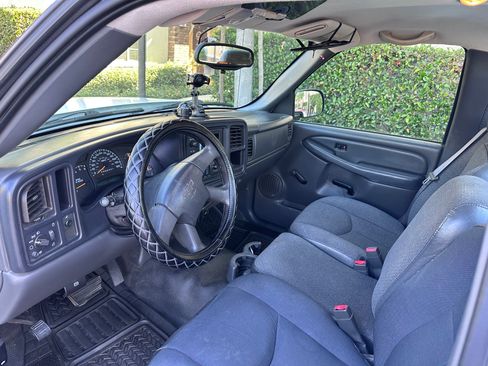 Used 2007 Chevrolet Silverado 1500 W/T image 9