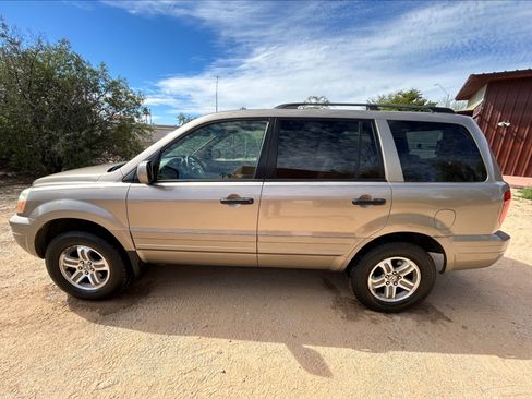 Used 2004 Honda Pilot EX image 4